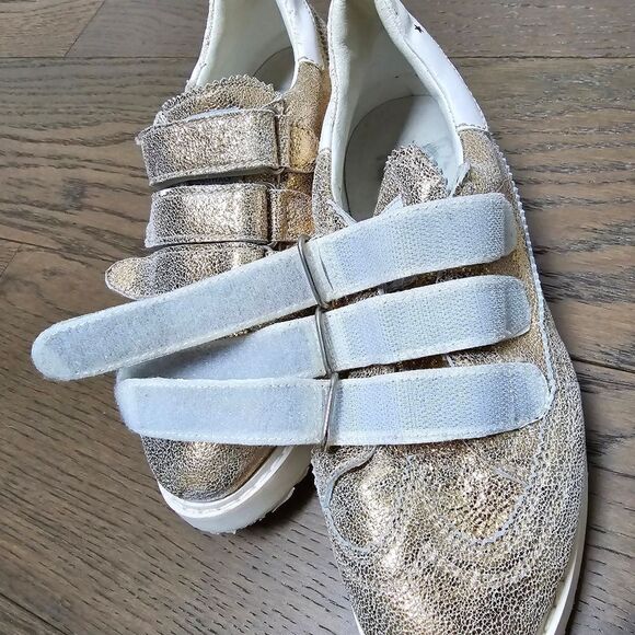 Primabase Italy Leather Metallic Velcro Wingtip Trainers in Gold - Picture 7 of 13